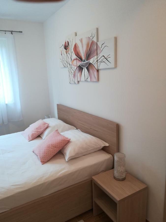 Iris Apartment 米利尼 外观 照片