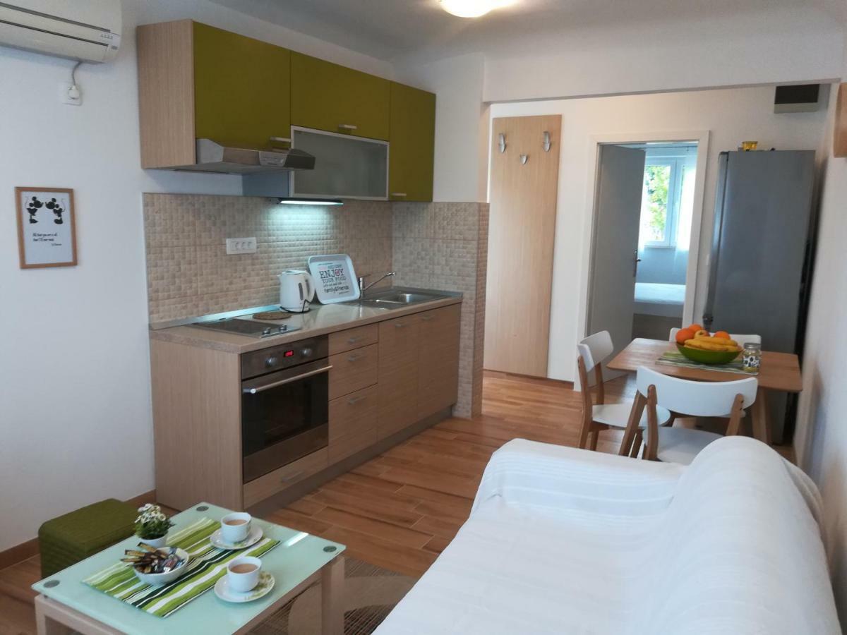 Iris Apartment 米利尼 外观 照片