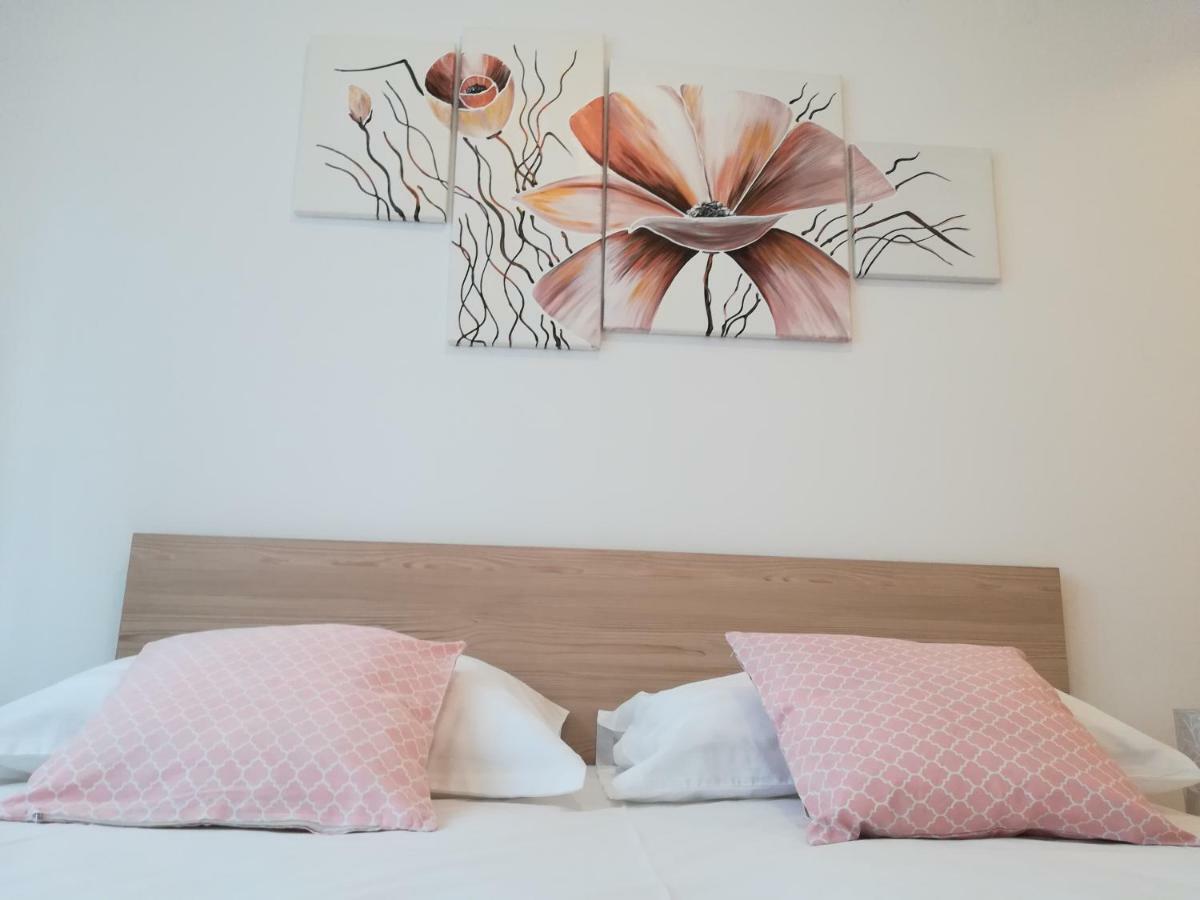 Iris Apartment 米利尼 外观 照片